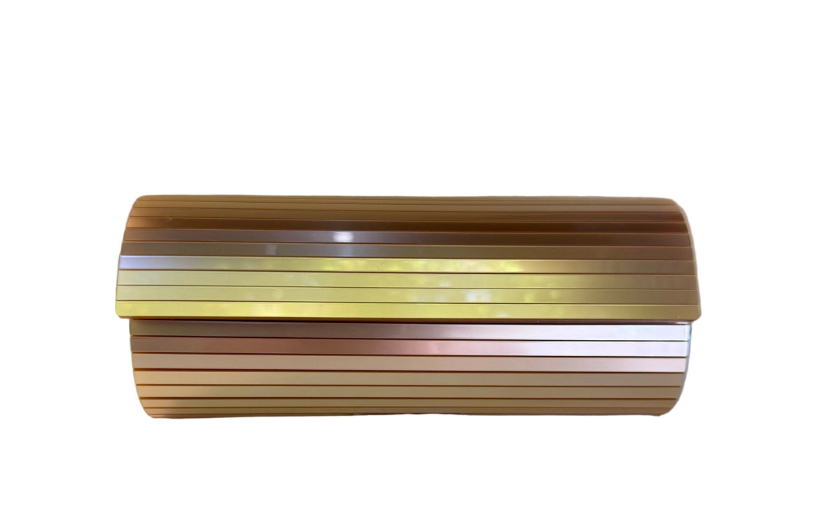 Clutch baguette lamas sintéticas color biege - champagne