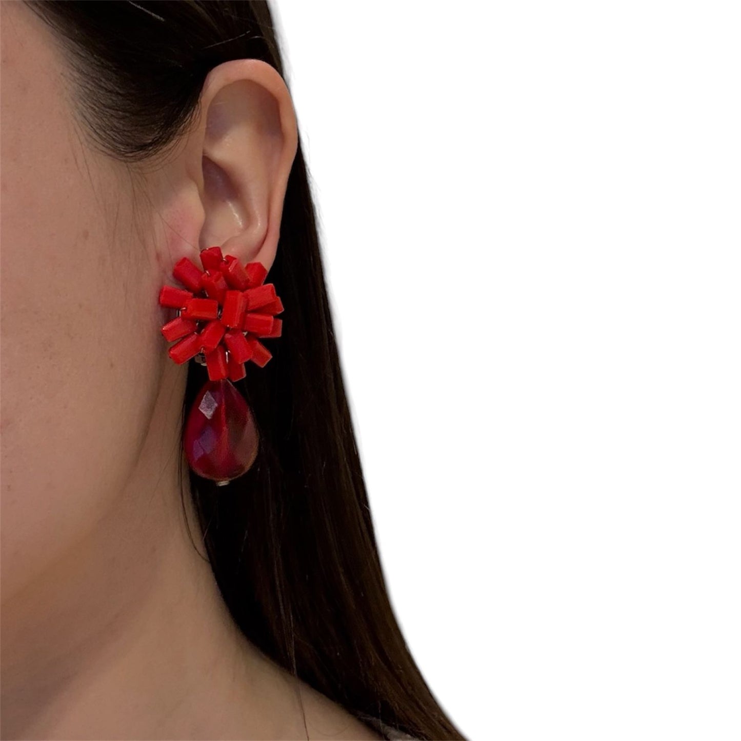 Pendientes gota de cristal y cabezal floral en cristal facetado rojo