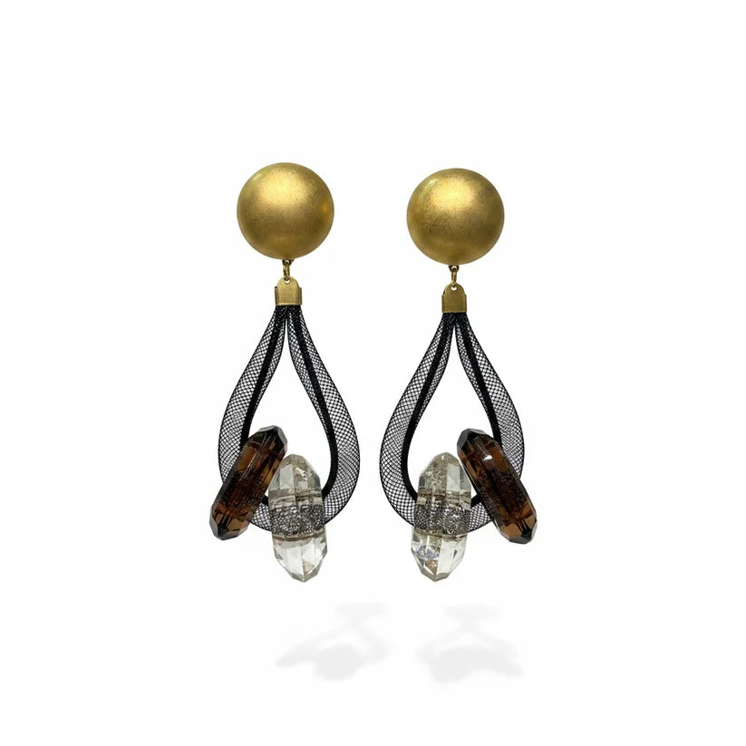Pendientes largos de malla y resina
