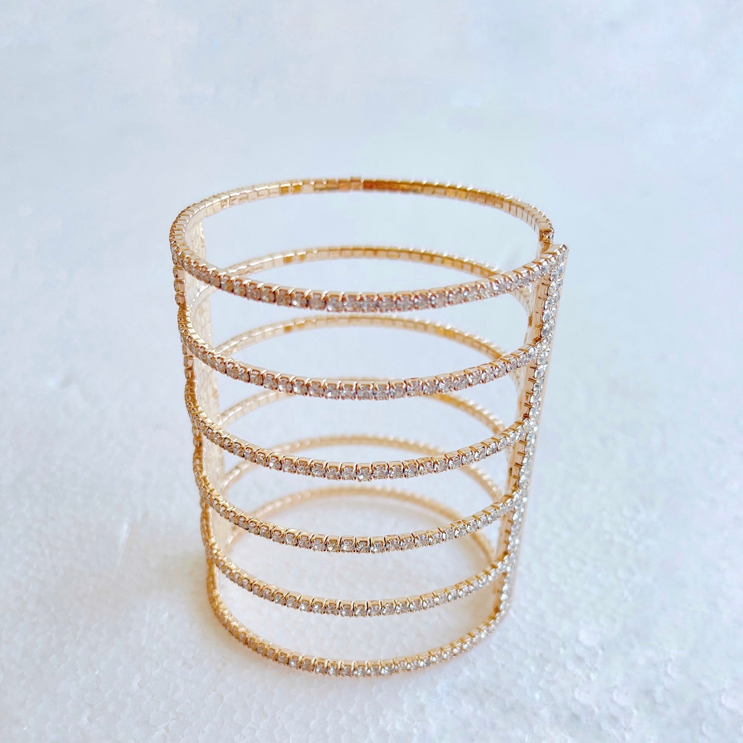 Brazalete cristales dorado