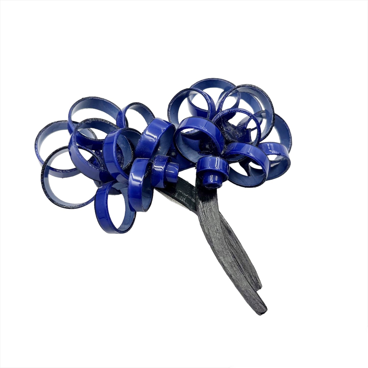 Broche resina flores azules y negro