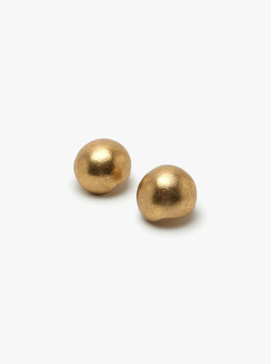 Pendientes cortos MONIES bola pan de oro. Modelo Callao