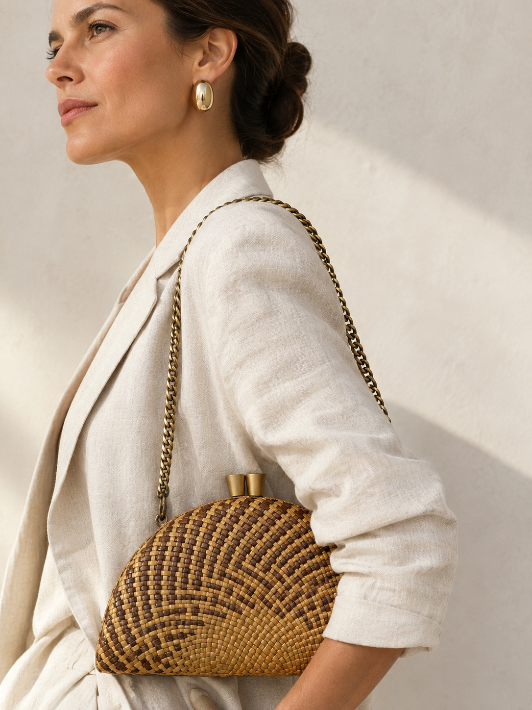 Bolso de fiesta artesanal en buntal jacquard bicolor