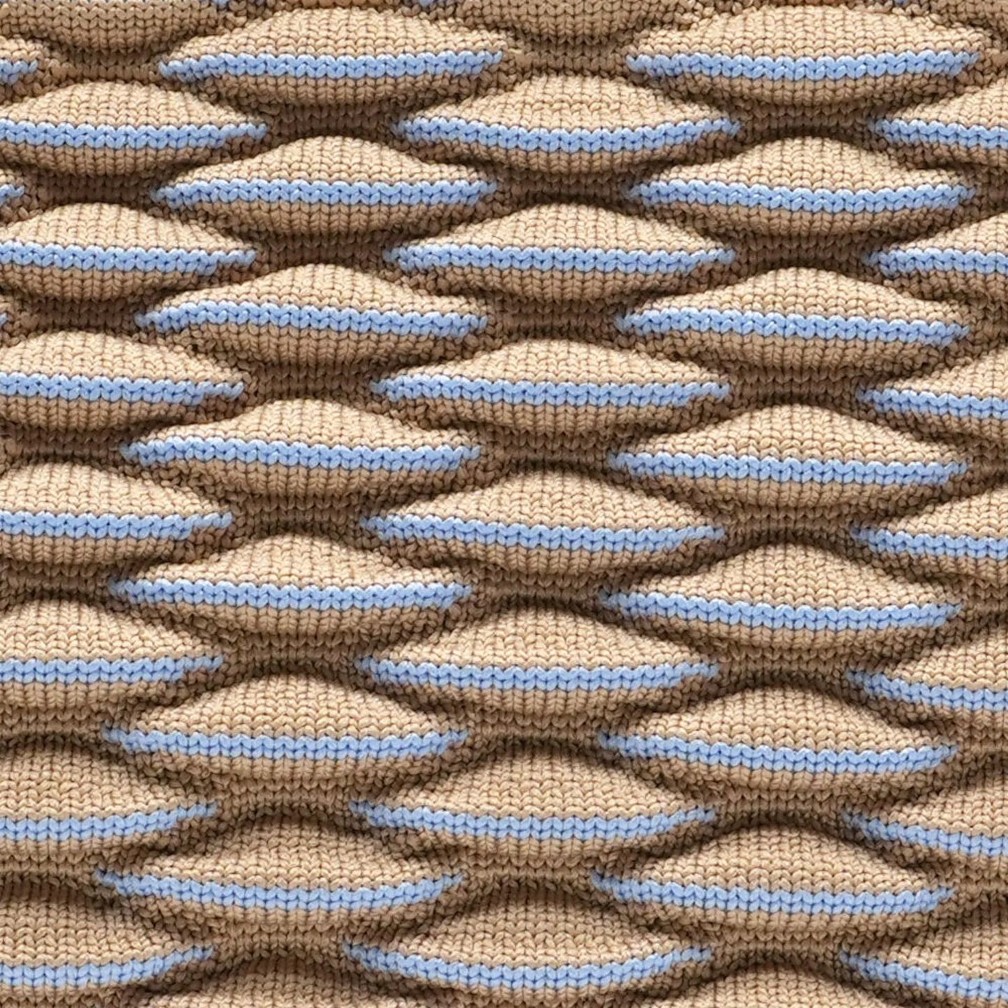 Bolso tipo clutch beige y celeste