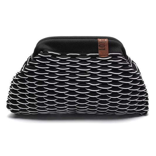 Bolso tipo clutch negro y blanco