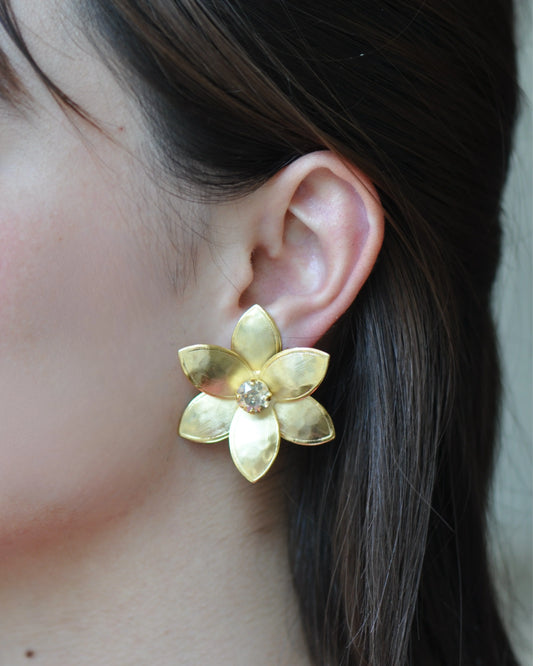 Pendientes cortos FLOR  de oro primitivo y cristal