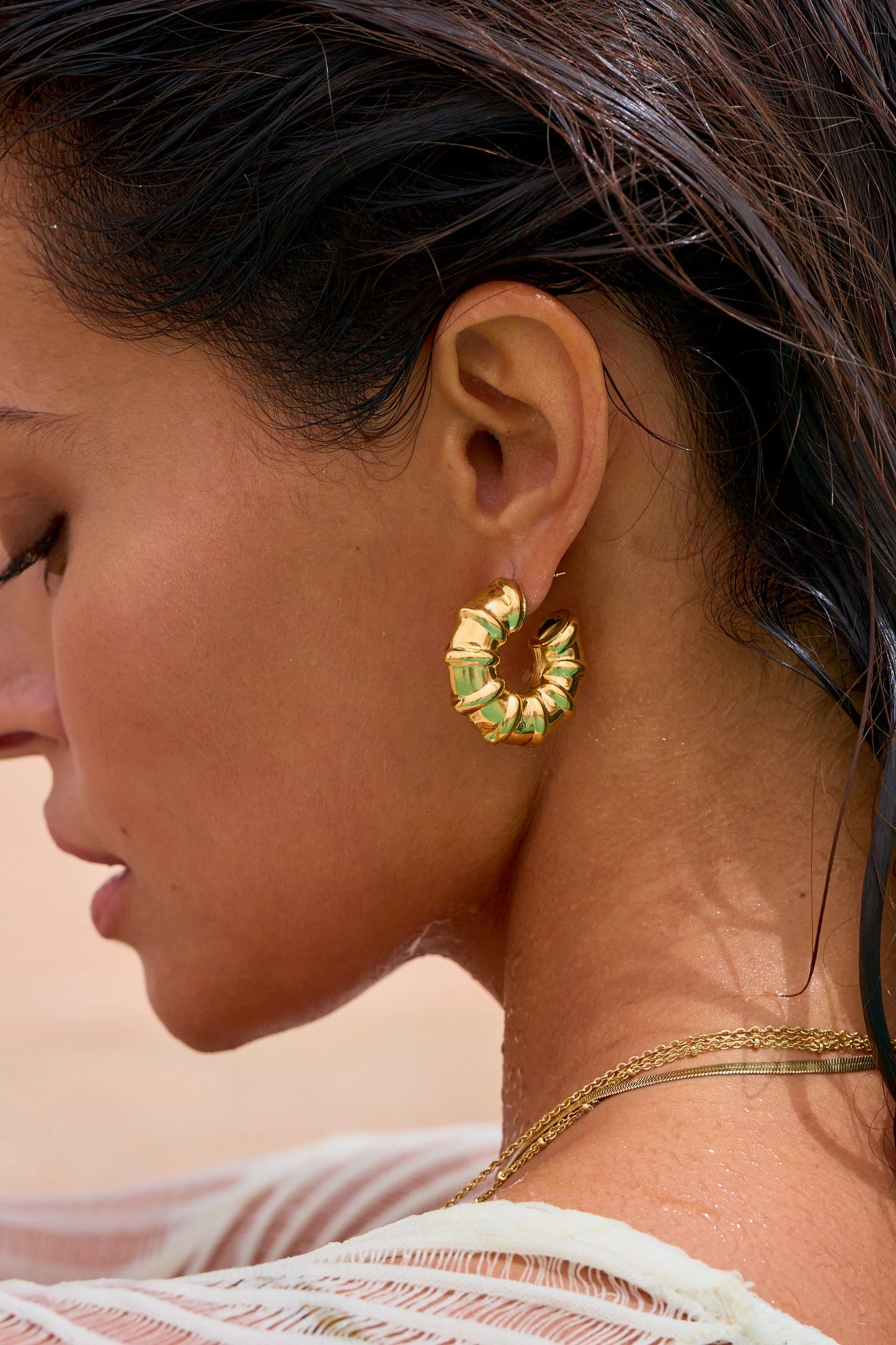 AROS DORADOS CON ESTRÍAS