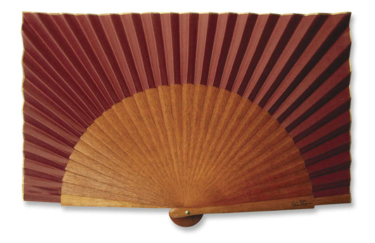 Abanico artesanal de madera de bocapi y algodón color carmín
