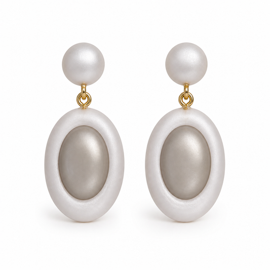 Pendientes ovalados en tonos blancos de resina italiana