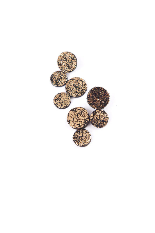 Pendientes: 4 círculos de piel dorada