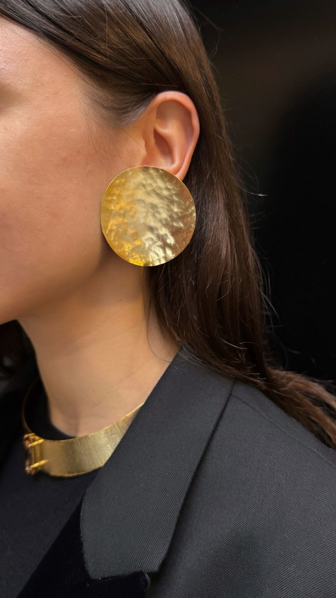 Pendientes círculo plano de oro primitivo