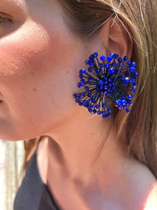 Pendientes cortos: aspas de cristal facetado azul eléctrico