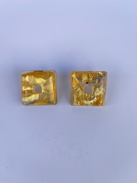 Pendientes cuadrados en resina traslúcida y gold foil