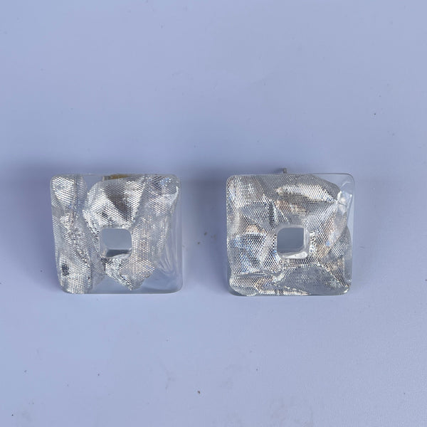 Pendientes cuadrados en resina traslúcida y silver foil