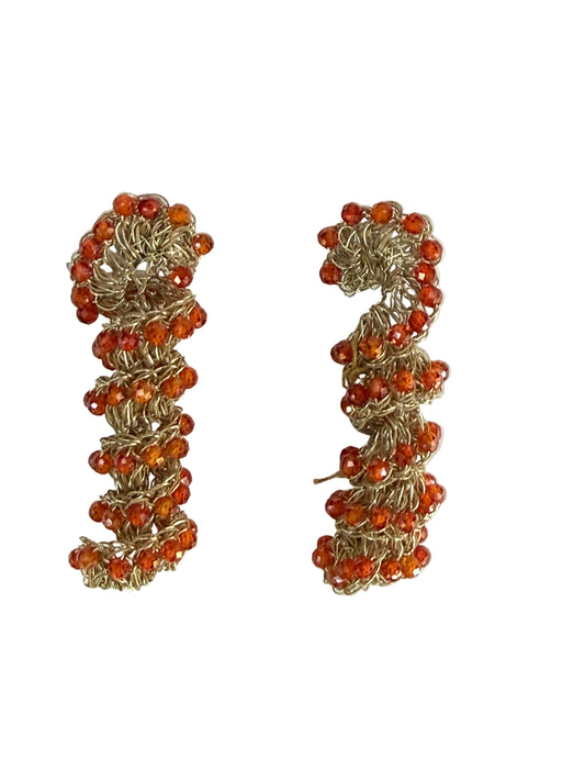 Pendientes tirabuzón de cobre y circonitas naranjas