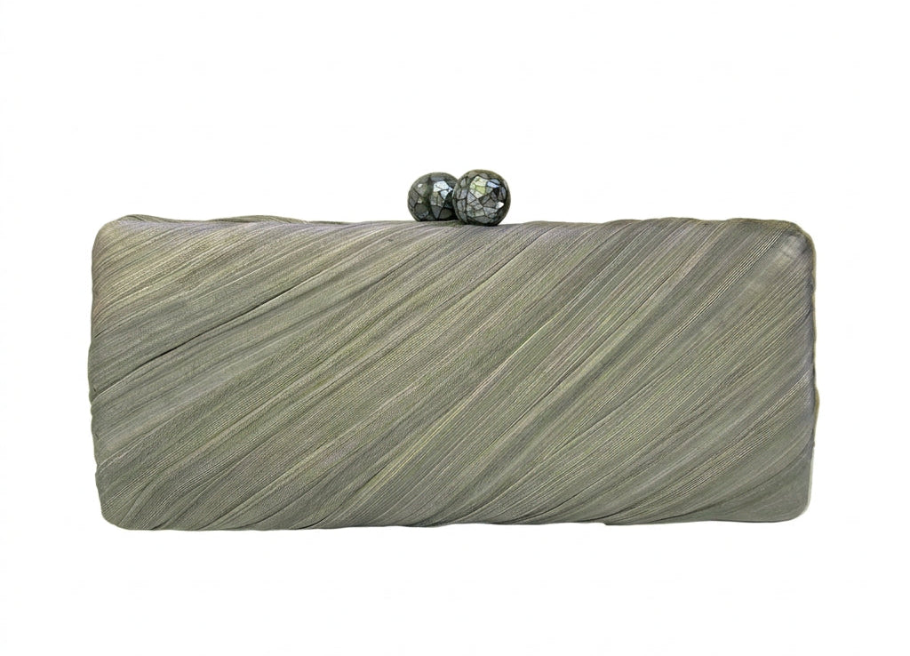 Clutch fibras naturales color gris verdoso