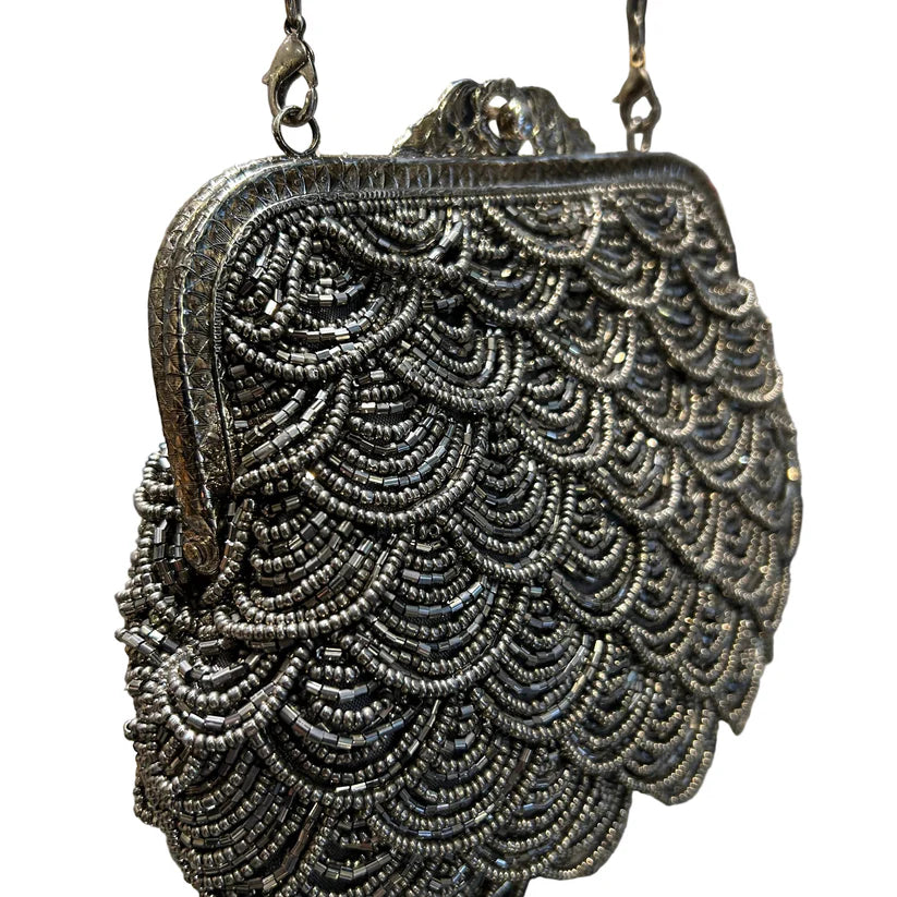 Bolso  de fiesta estética vintage con mostacillas plata oscura (gun)