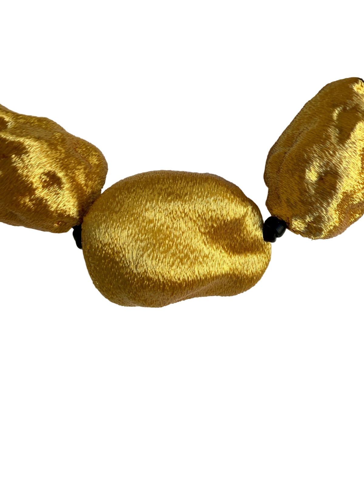 Collar corto rocas de pan de oro
