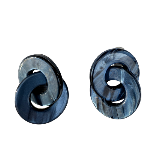 Pendientes de resina italiana  en azul , piezas entrelazada