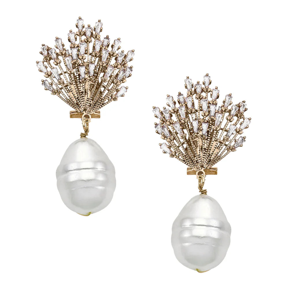 Pendientes dorados con circonitas y nácar | Pendientes elegantes de fiesta | A.H.