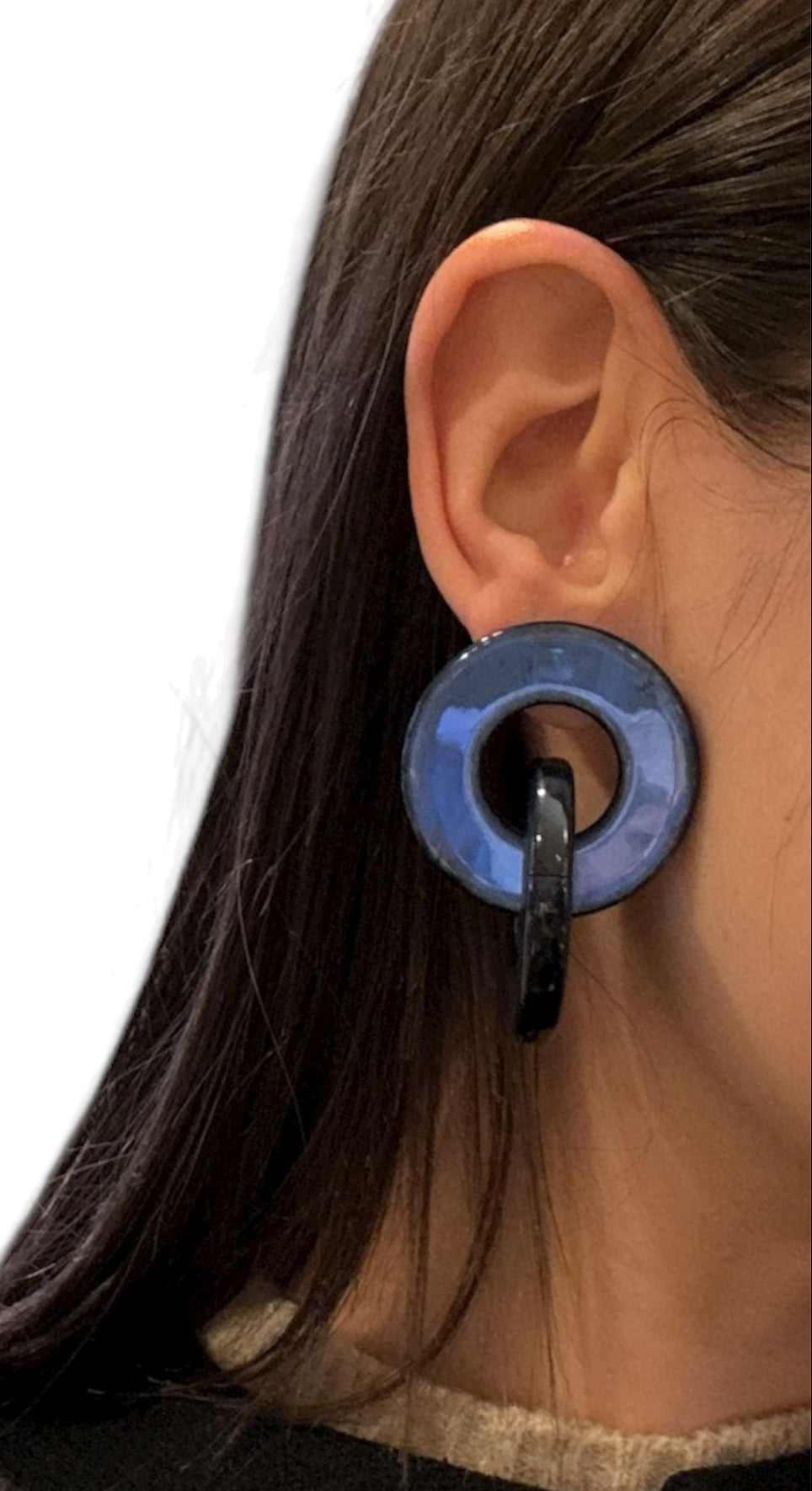 Pendientes de resina italiana  en azul , piezas entrelazada