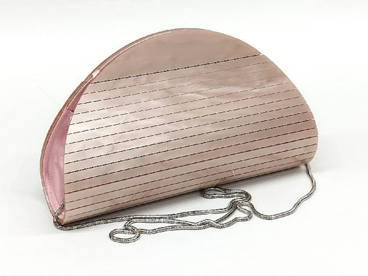 Bolso de mano rosa perlado en acetato con cadena | Diseño artesanal fabricado en España