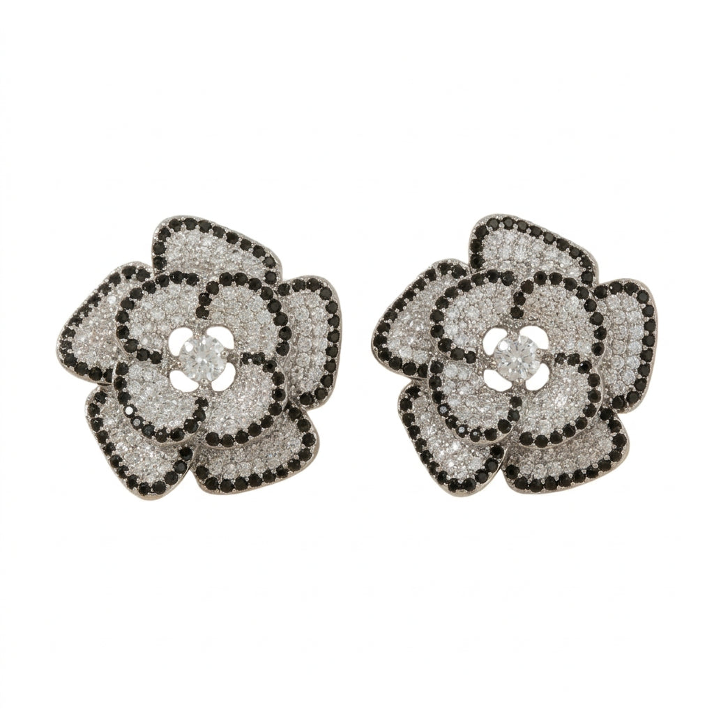 Pendientes cortos: flores de circonita plata y negra
