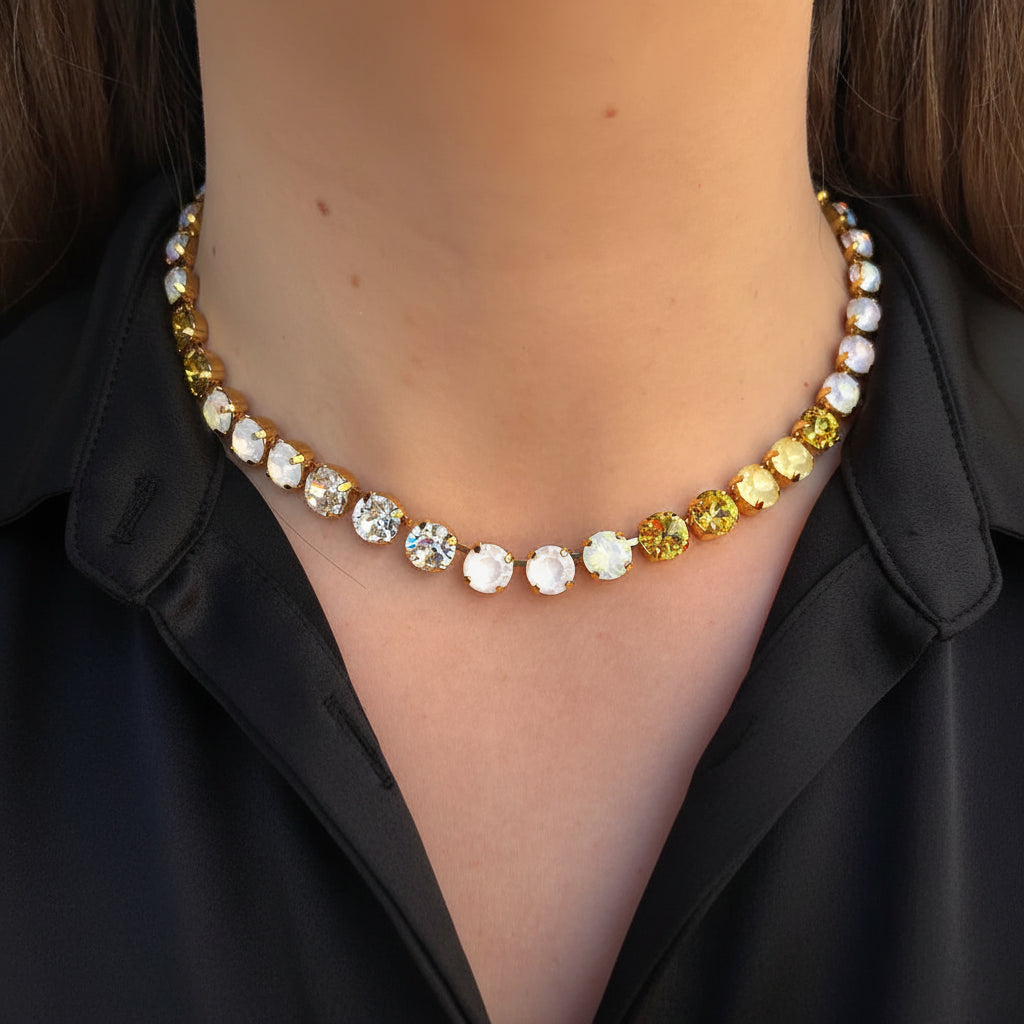 Collar cristal facetado vainilla y oro