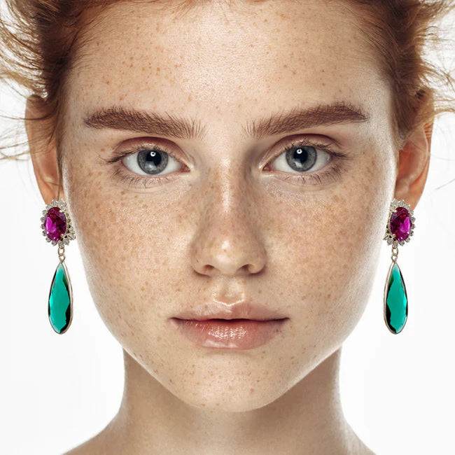 Pendientes joya lágrima facetada verde y cabezal fucsia A.H.