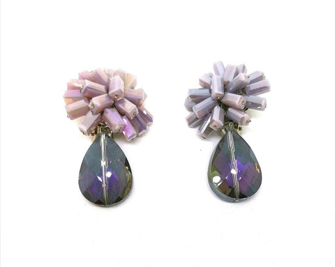 Pendientes gota de cristal y cabezal floral en cristal facetado malva y amatista